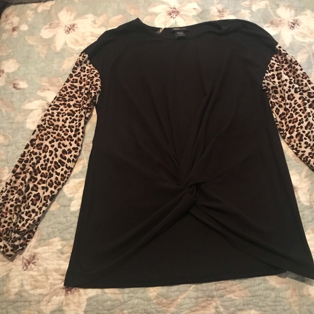 Robert Louis leopard blouse